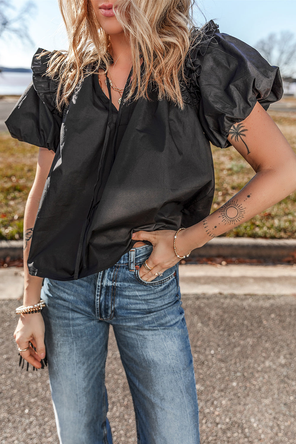 Black Ruffled Puff Short Sleeve Loose Blouse